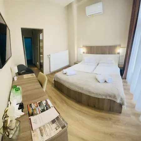 Hotel Fenyves Szalloda Es Konferencia-koezpont