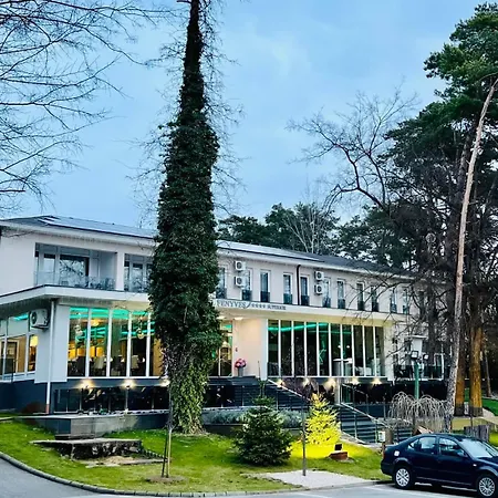 Fenyves és Konferencia-központ Hotel