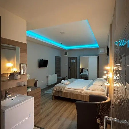 Hotel Fenyves és Konferencia-központ Baktaloranthaza