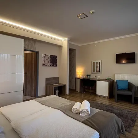 Fenyves és Konferencia-központ Hotel 4*