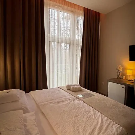 Fenyves és Konferencia-központ Hotel Baktaloranthaza